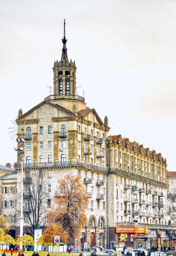 Amazing view of Independence square Appartement Kiev Buitenkant foto